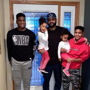 Meet your Posher, Kingbronson